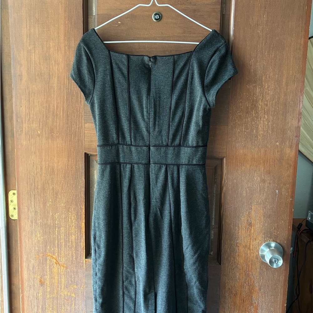 Dress - Picture 6 of 7